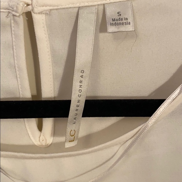 Off white blouse - Picture 4 of 4